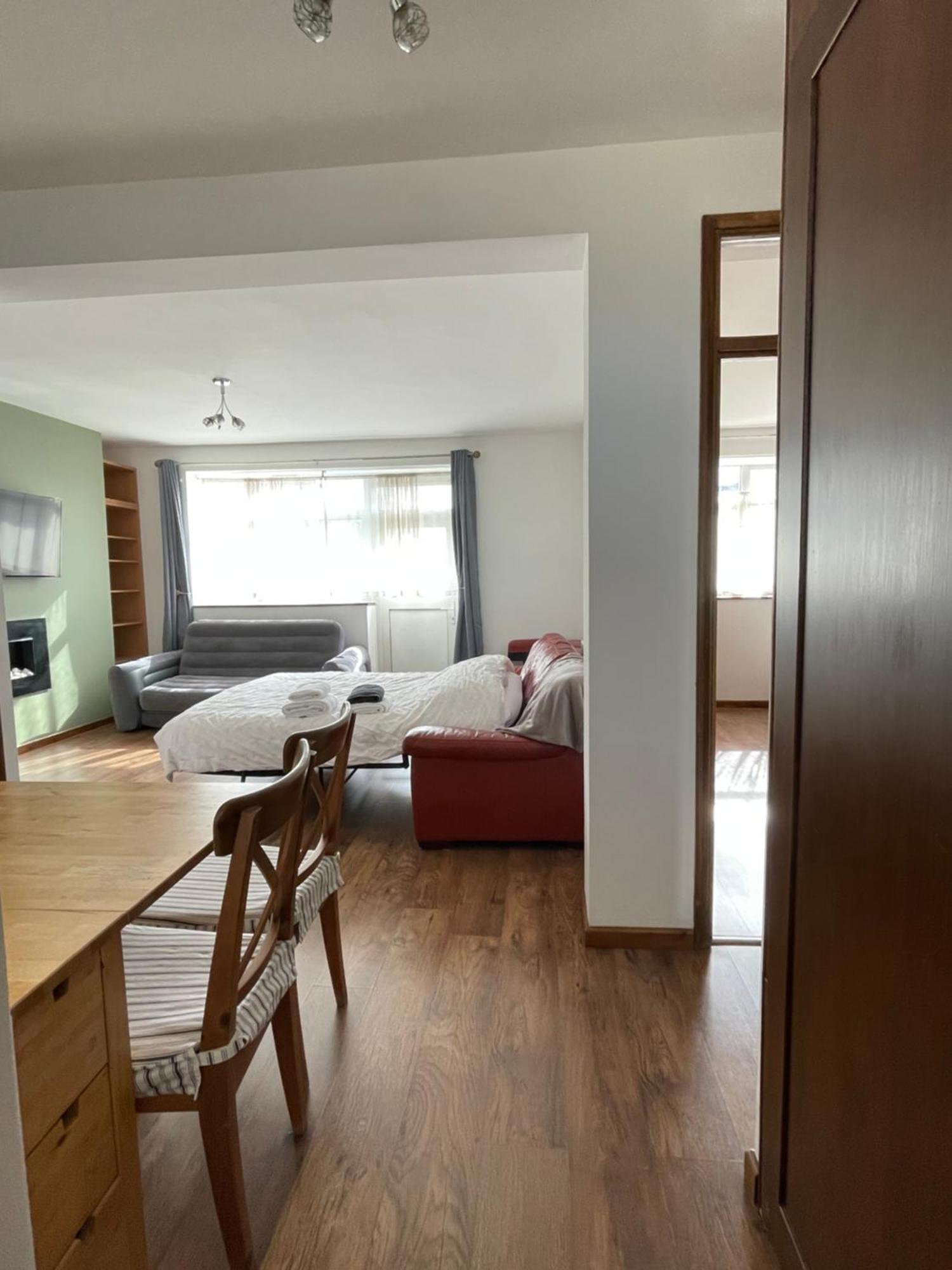 2 Bedrooms 2 Stations London Exterior photo