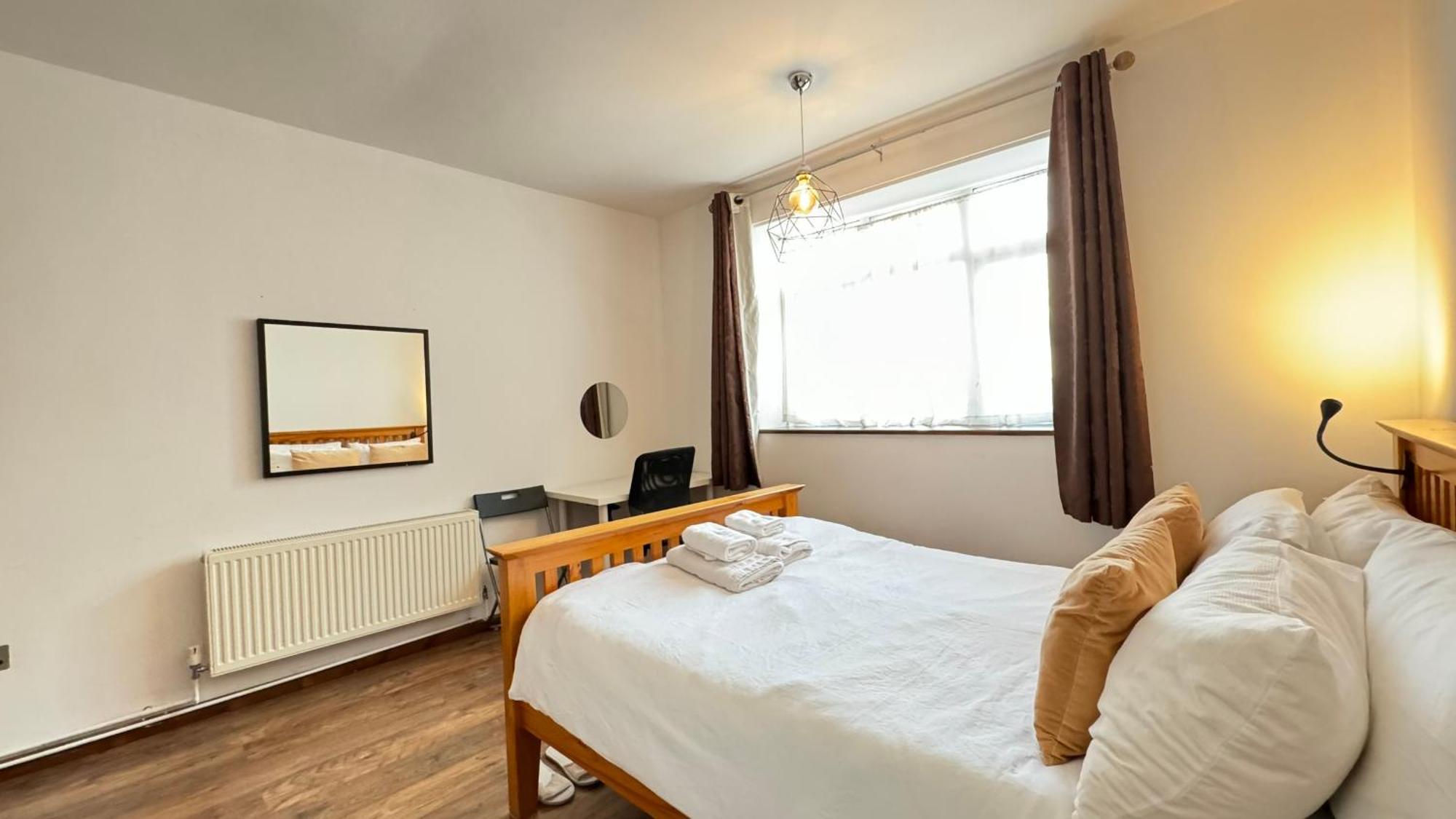 2 Bedrooms 2 Stations London Exterior photo